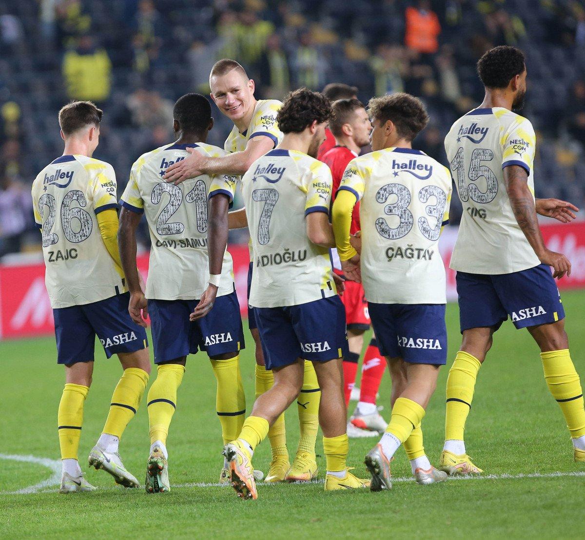 Fenerbahçe hazırlık maçında Rayo Vallecano'yu üç golle geçti