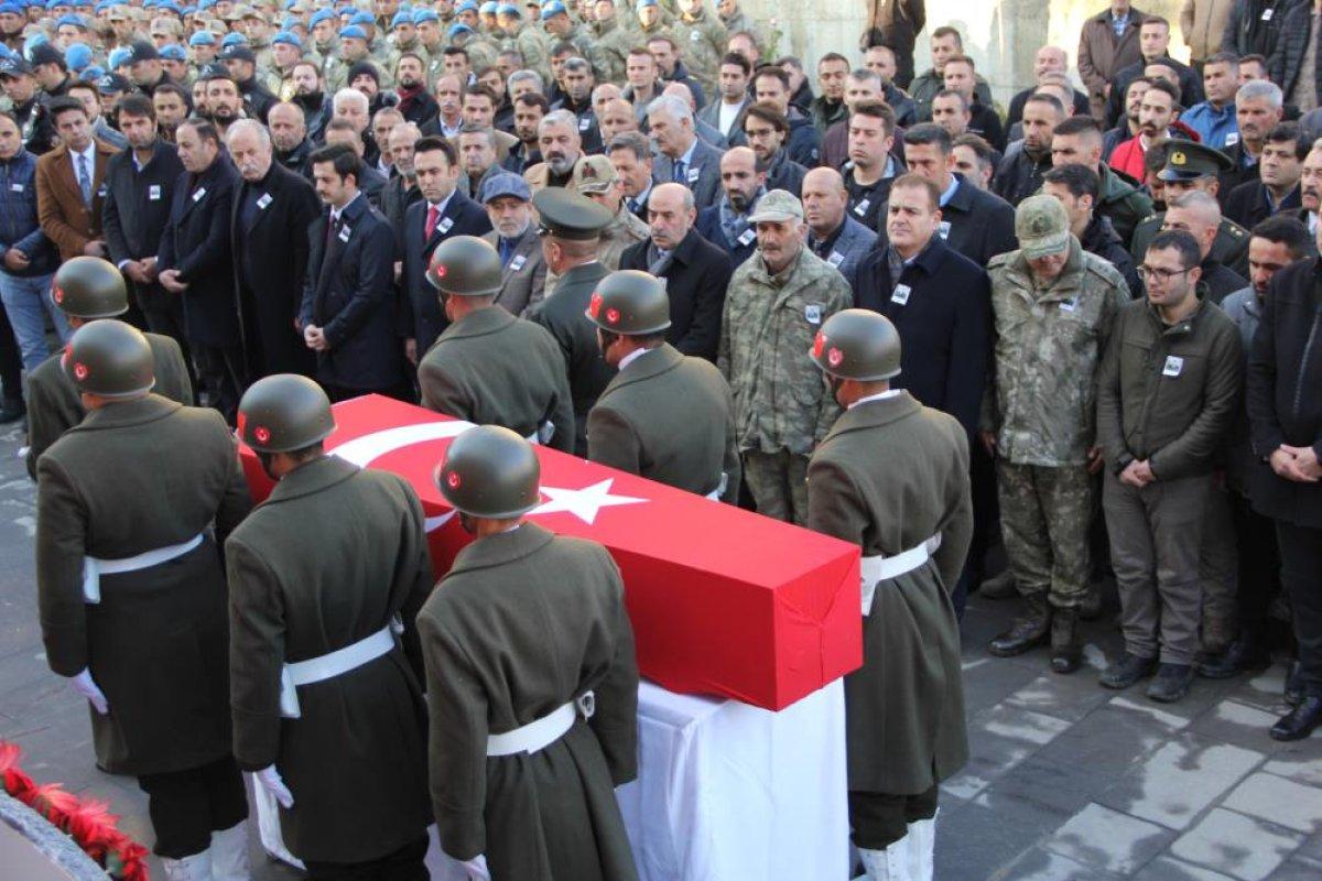 Pençe şehidi son yolculuğuna uğurlandı