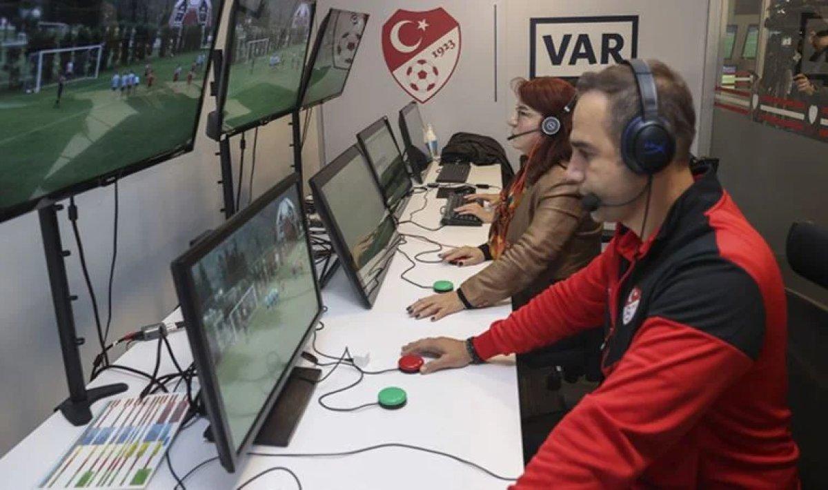 TFF’nin yabancı VAR hakemi görüşmelerinden sonuç çıkmadı