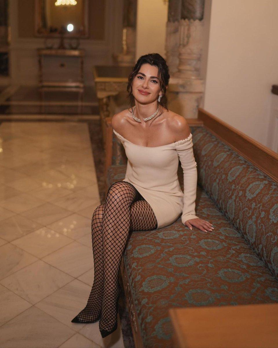 Nesrin Cavadzade: Abartıyı seviyorum