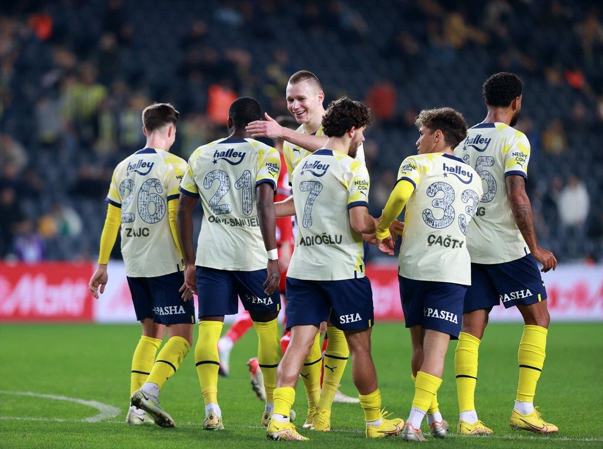 TFF'den Fenerbahçe'ye Maurucio Lemos cezası