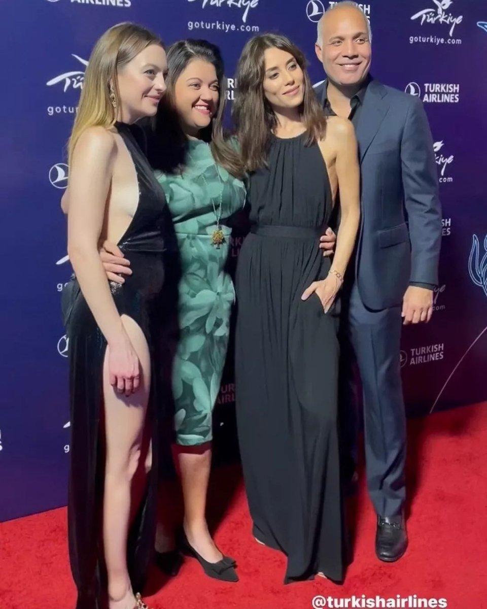 Melis Sezen, Carlos Ponce ile dans etti