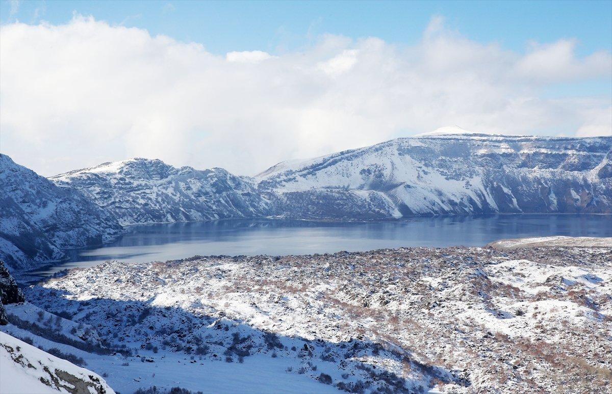 Nemrut Krater Gölü'nden kartpostallık manzaralar