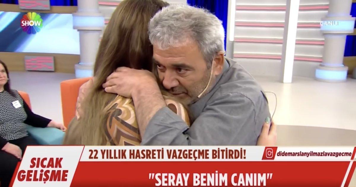 Trafik kazasının ayırdığı baba - kız 22 yıl sonra bir araya geldi