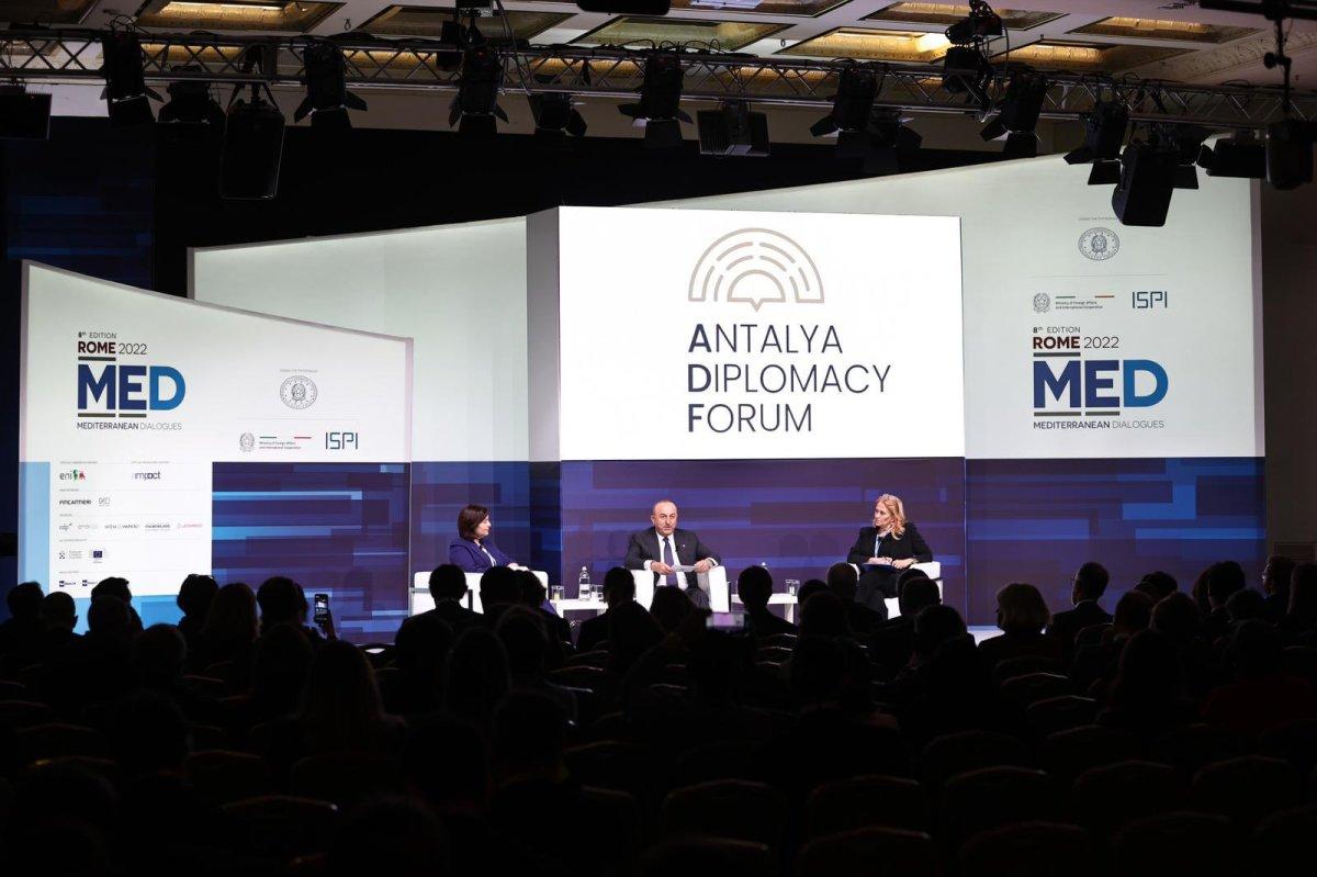 Mevlüt Çavuşoğlu: Suriye ile yapıcı ilişki kurmamız gerekiyor