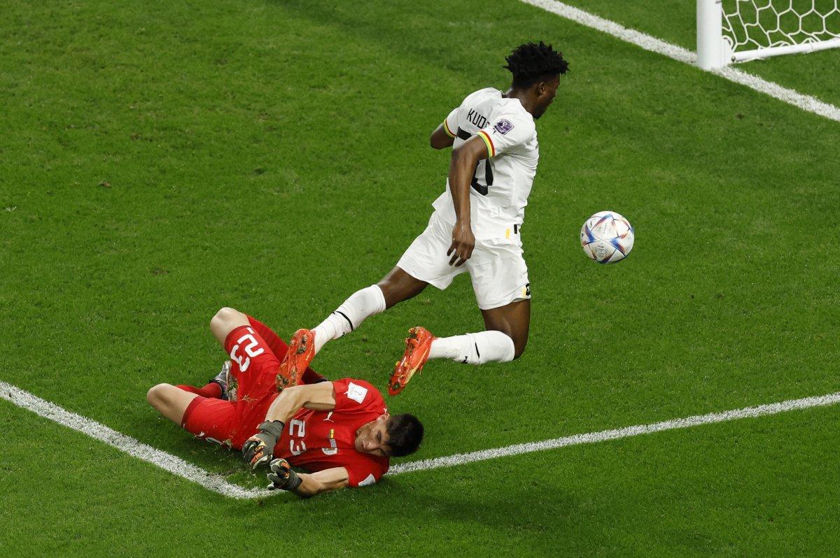 Rochet, Andre Ayew'e geçit vermedi