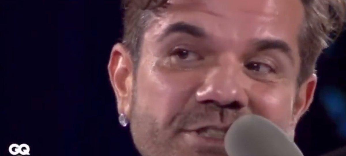 Beren Saat ve Kenan Doğulu'nun sahnede romantik anları