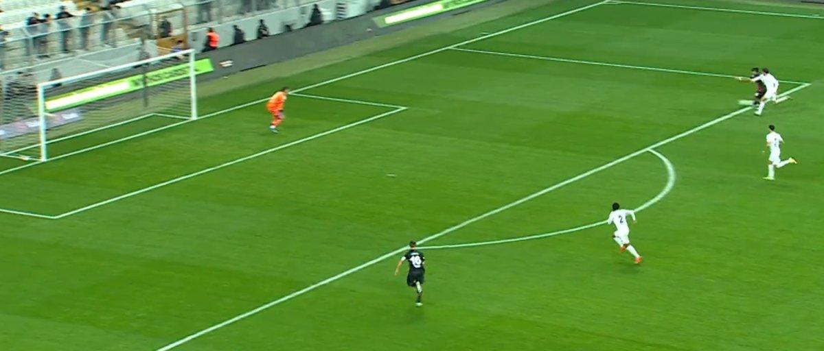 Colin Kazım'dan şık gol