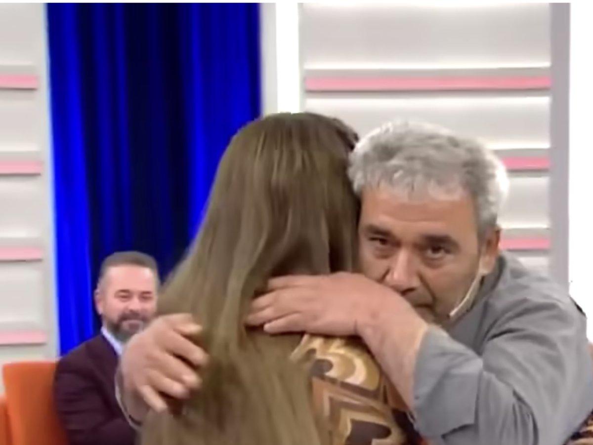 Trafik kazasının ayırdığı baba - kız 22 yıl sonra bir araya geldi