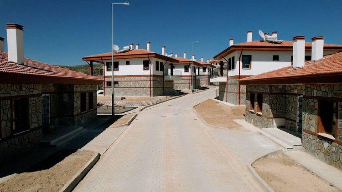 Murat Kurum: Manavgat'ta 297 konutun kuraları çekildi