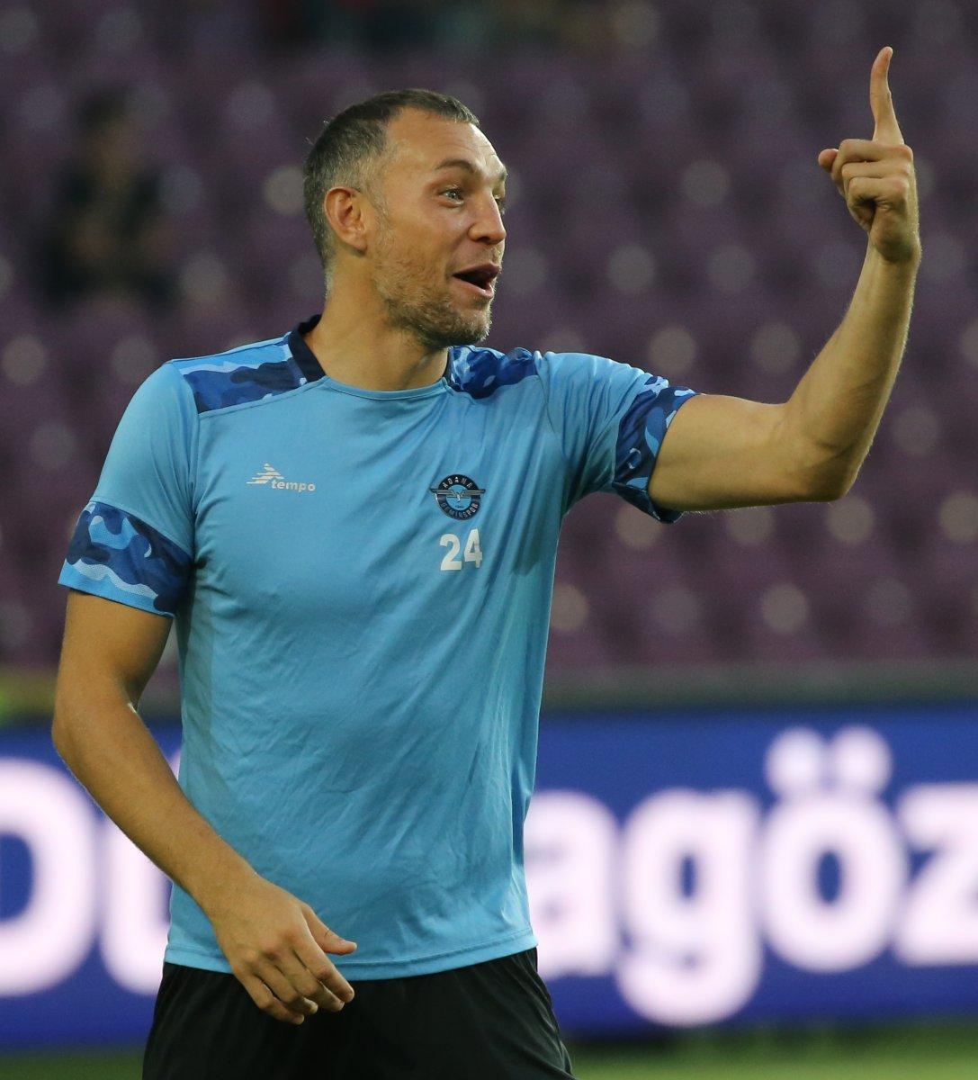 Adana Demirspor, Yaroslav Rakitksyi ile yollarını ayırdı