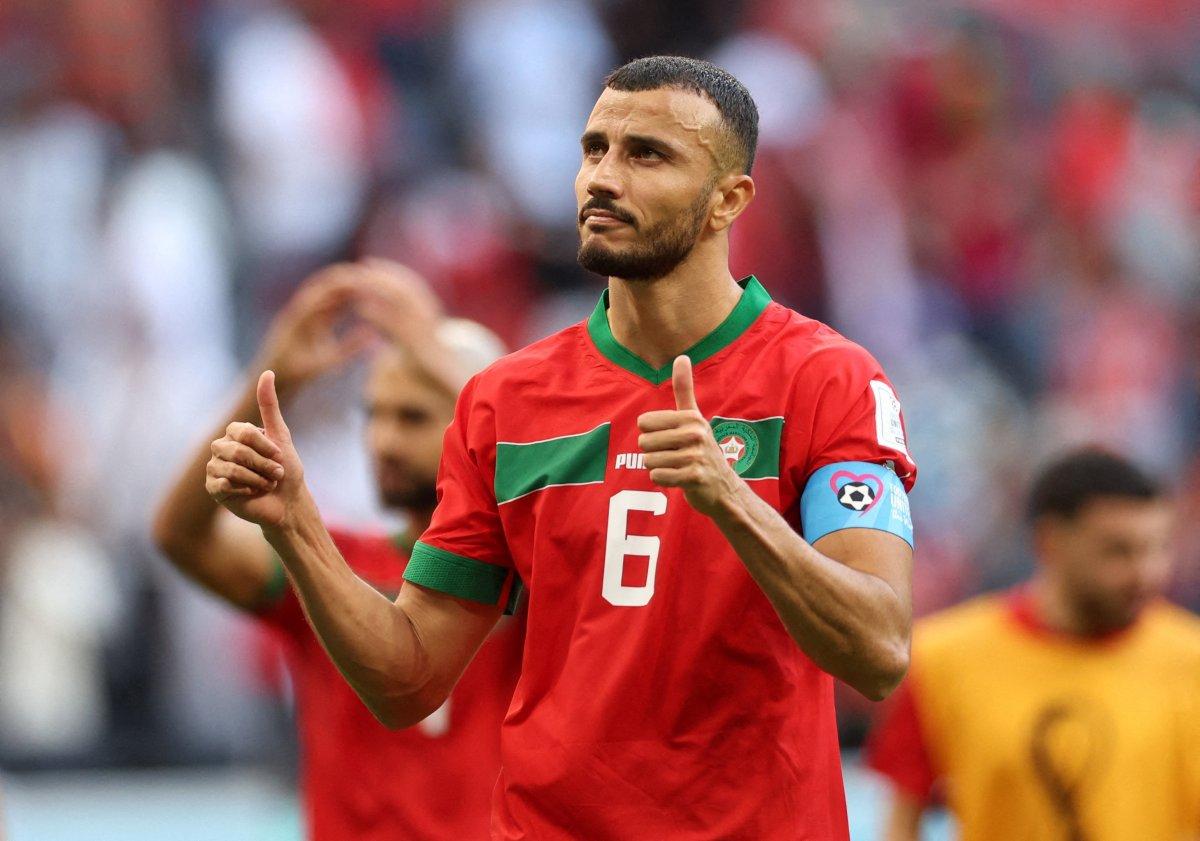 Romain Saiss, iyi performansıyla öne çıkıyor