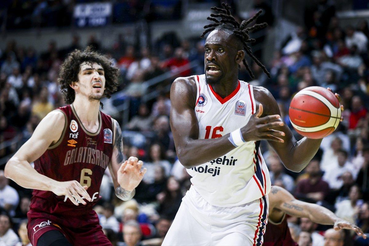 Galatasaray, Bahçeşehir Koleji karşısında kazandı