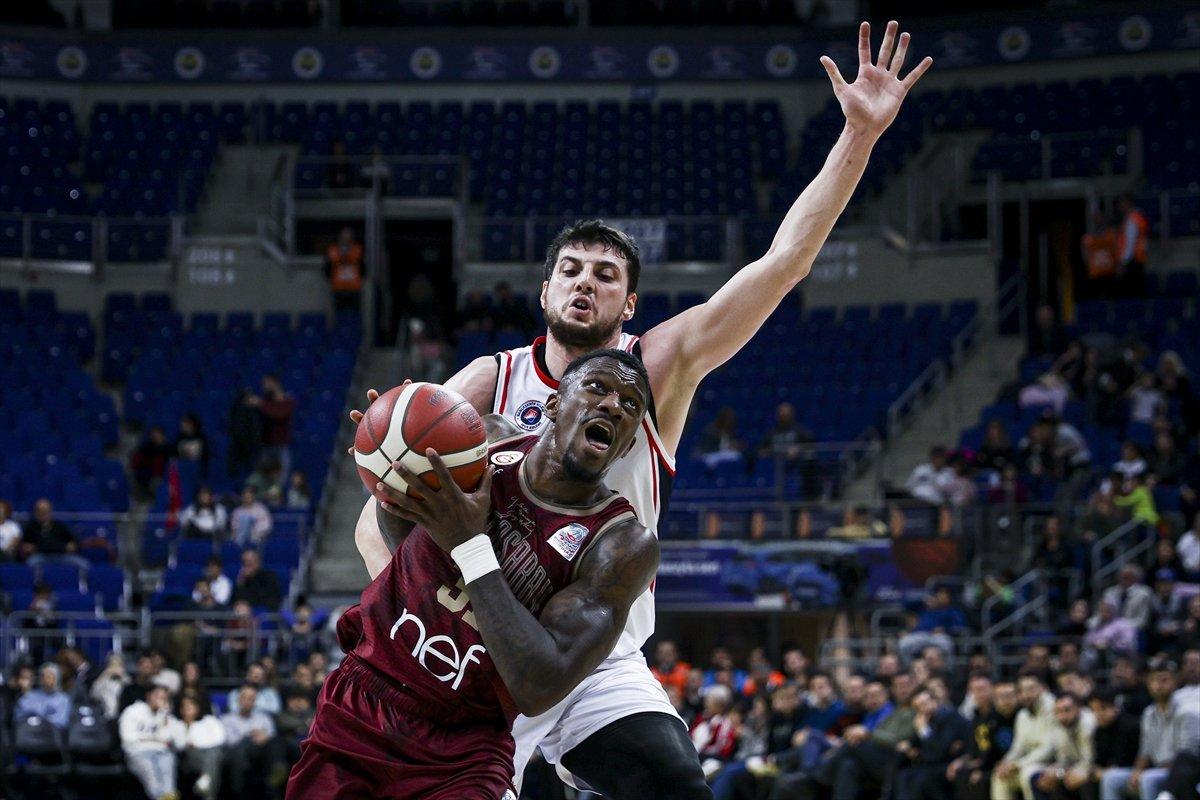 Galatasaray, Bahçeşehir Koleji karşısında kazandı