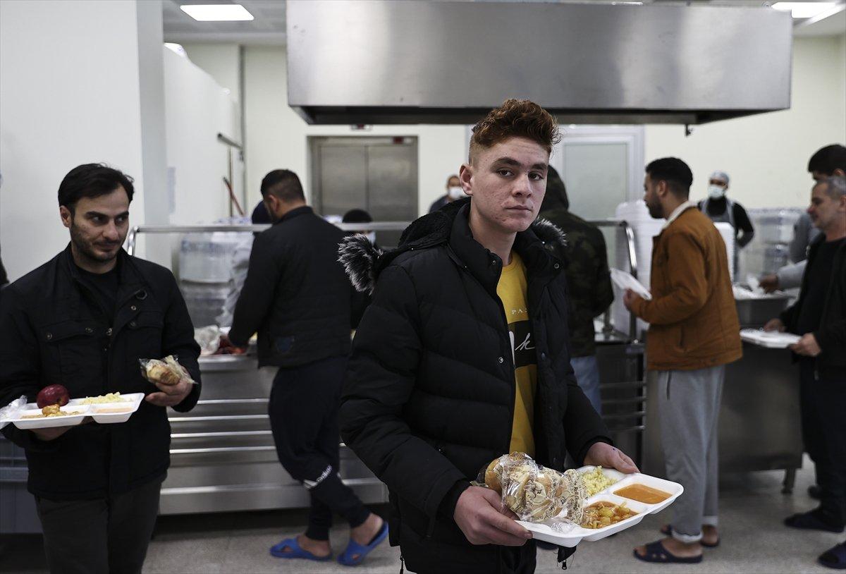 Türkiye, 2022'de yaklaşık 110 bin göçmeni sınır dışı etti