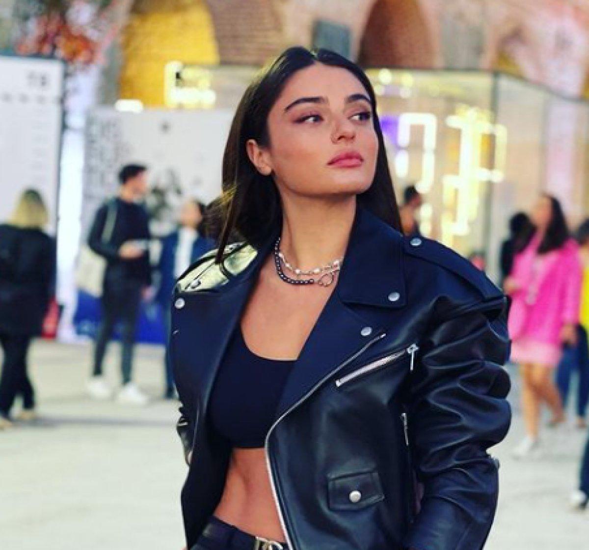 Ayça Ayşin Turan: Aşkla bağlıyım