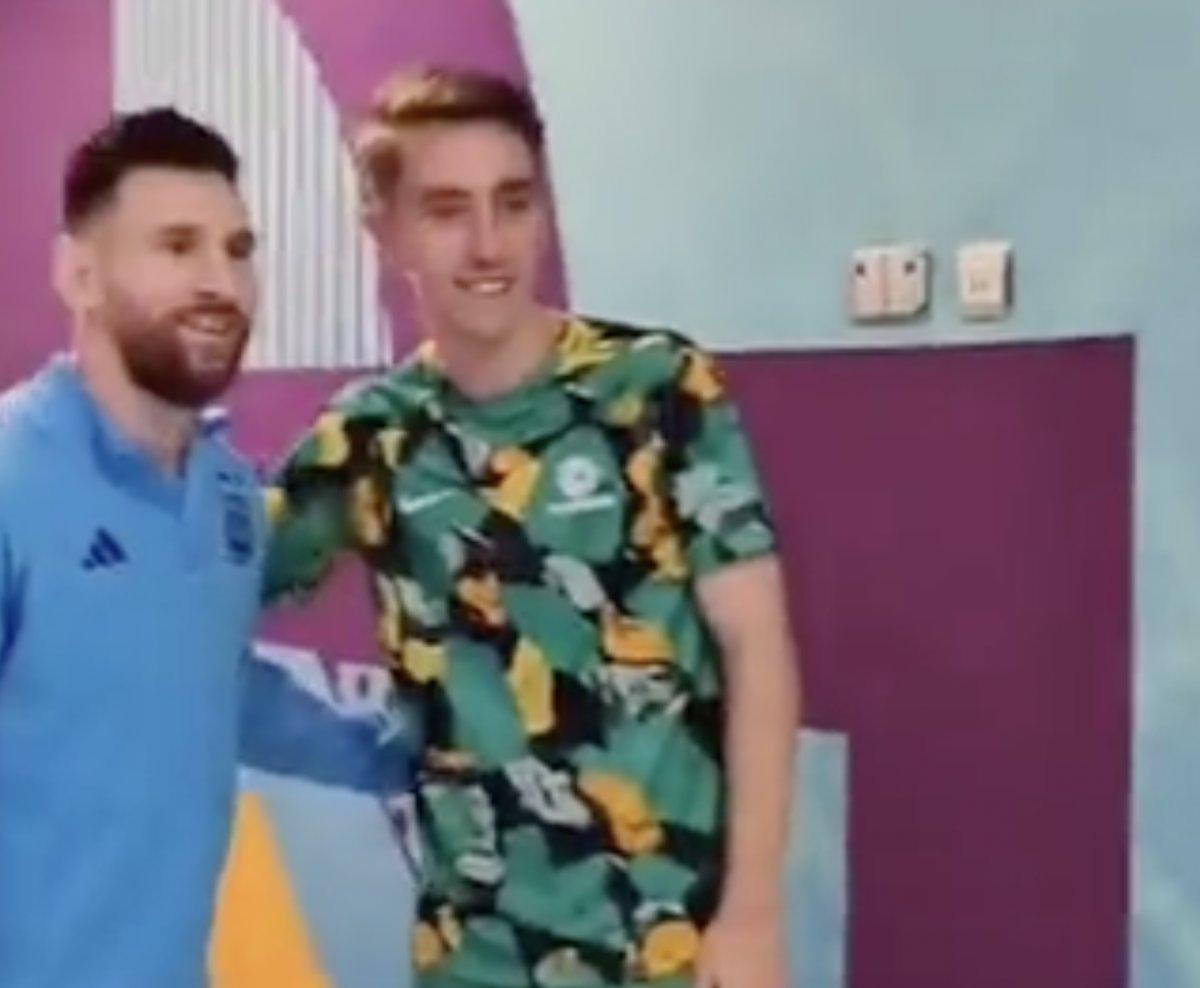 Avustralyalı oyuncular, Messi ile fotoğraf çektirmek için sıraya girdi