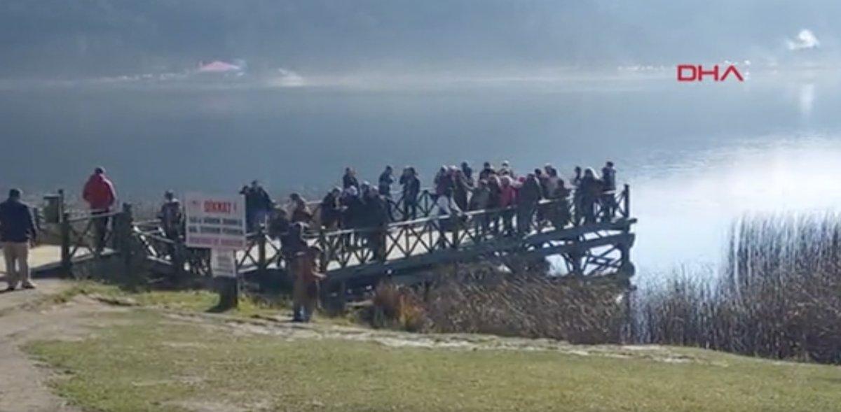 Bolu'da Abant Milli Parkı hafta sonunu yoğun geçirdi