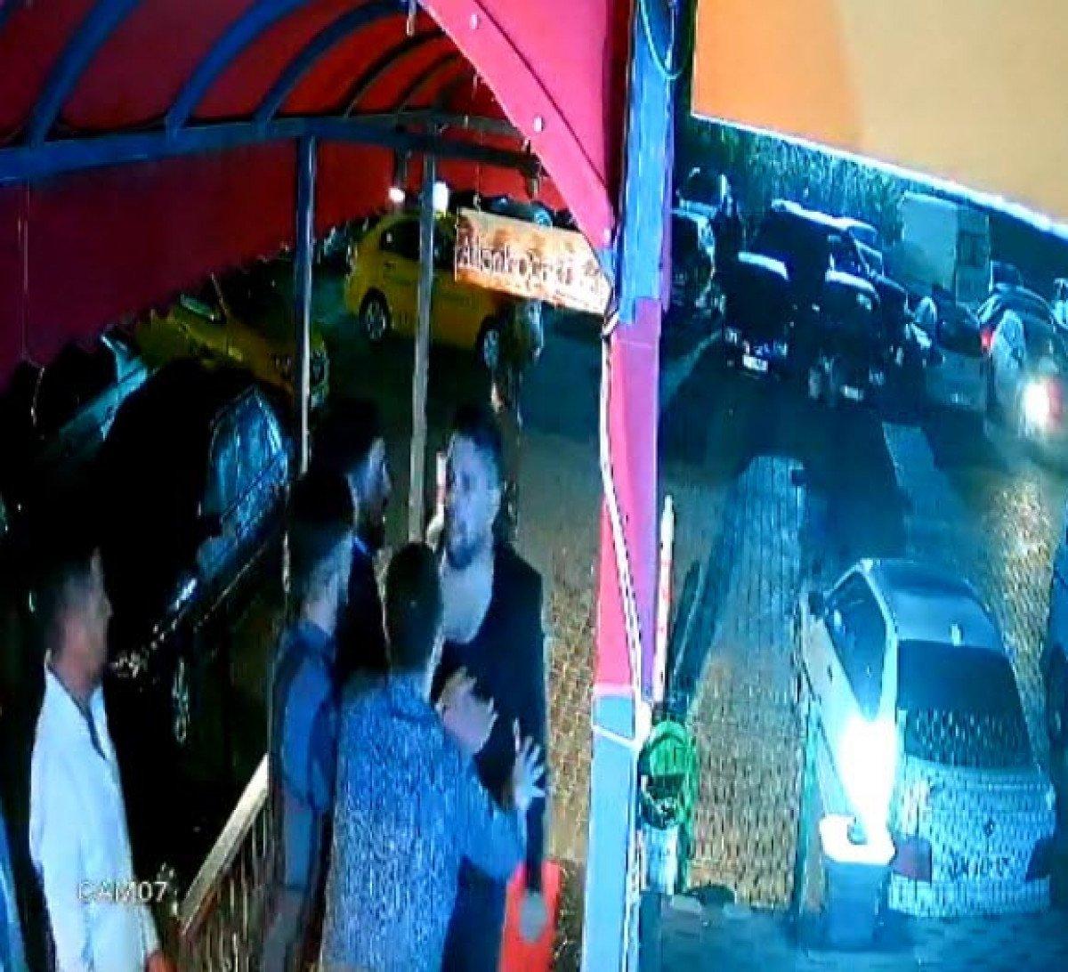 Uşak’ta, kavgayı ayırmak isterken vuruldu 