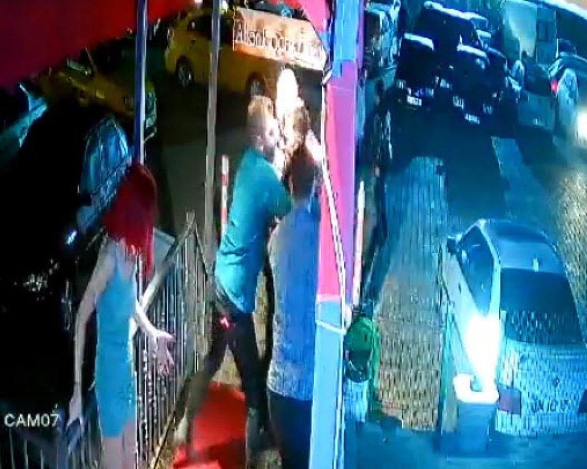 Uşak’ta, kavgayı ayırmak isterken vuruldu 