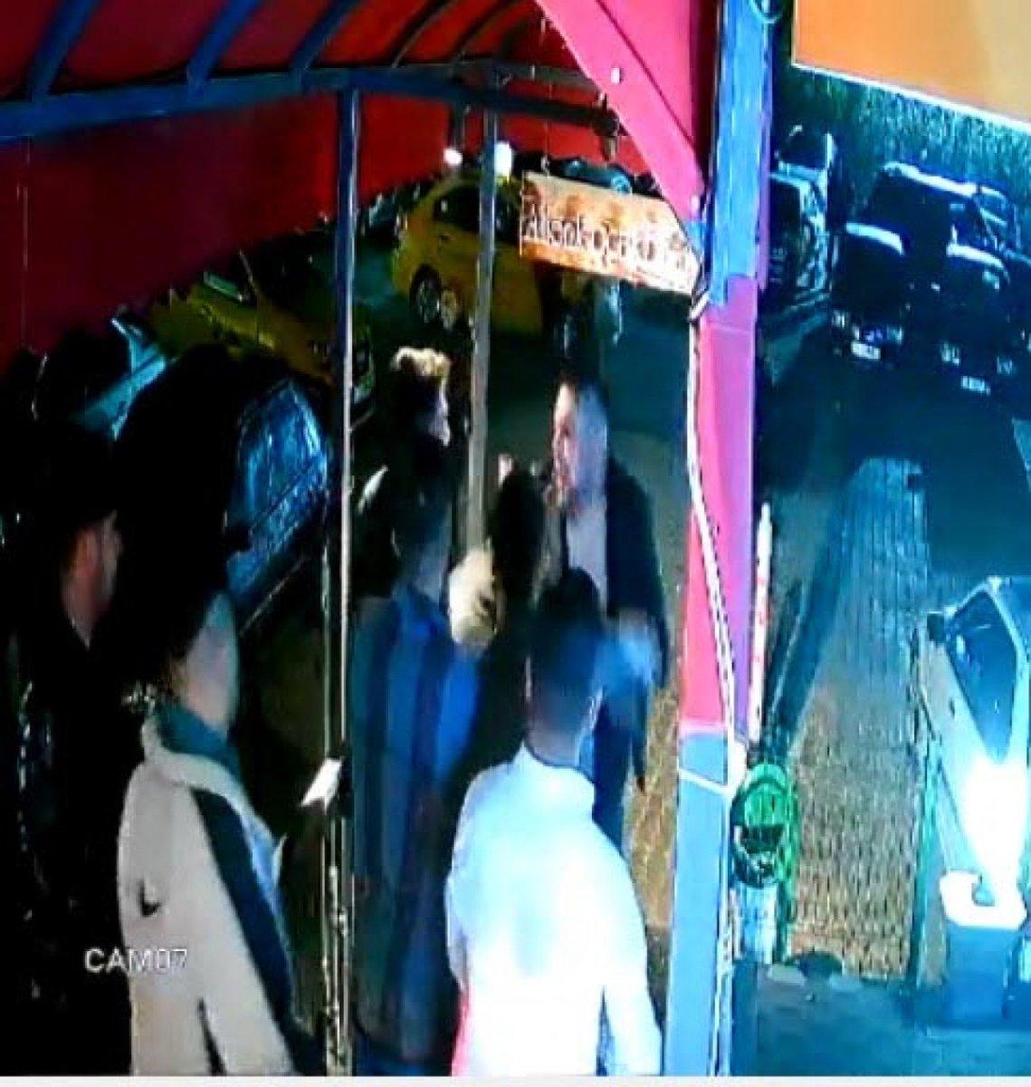 Uşak’ta, kavgayı ayırmak isterken vuruldu 