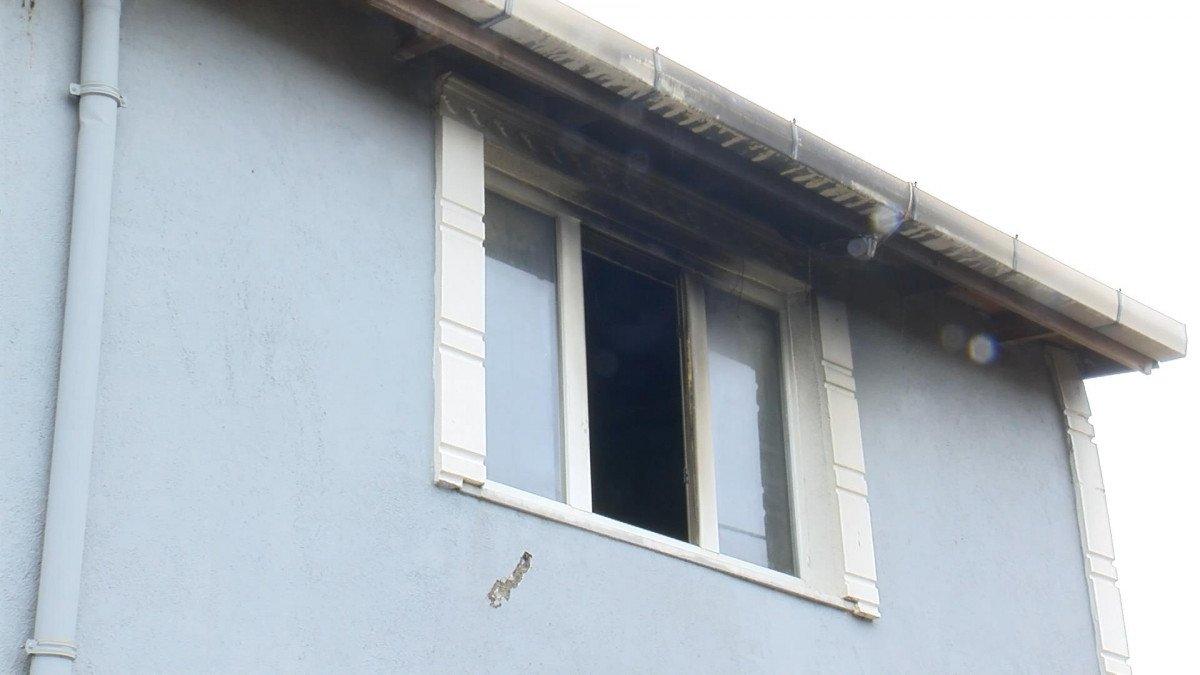 İstanbul'da cezaevinden çıktı annesinin evini yaktı