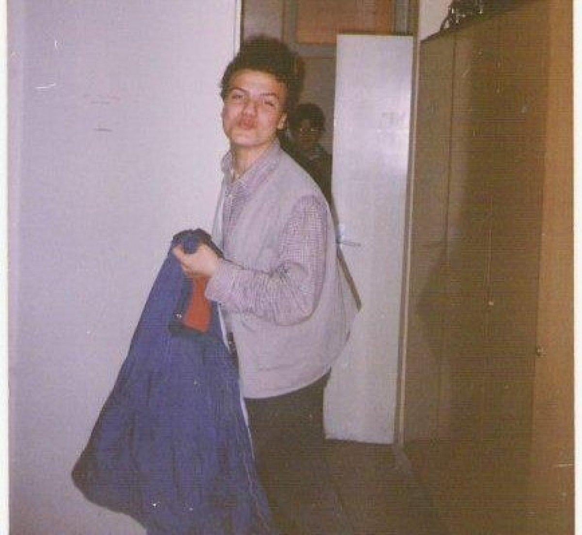 Gerçekte erkek olan ama kadın ismiyle bilinen yazar ve şairler