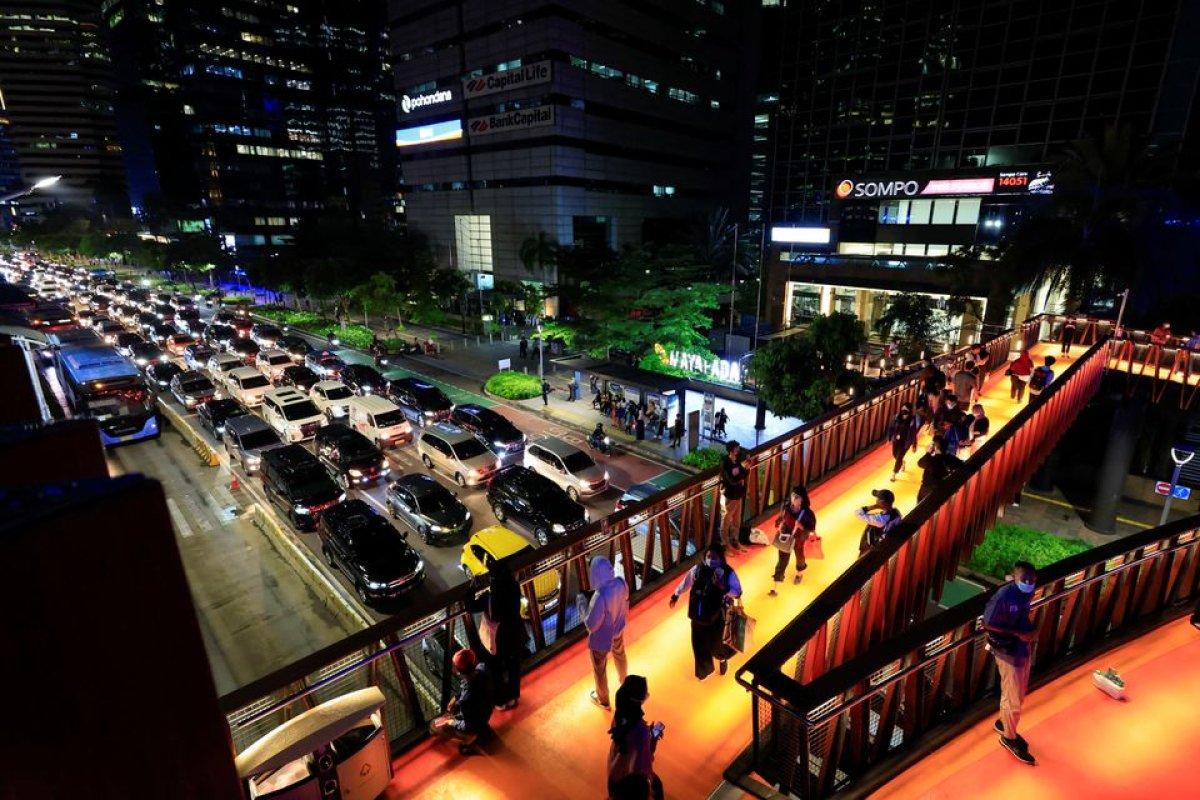 Endonezya'da evlilik dışı cinsel ilişki yasaklandı