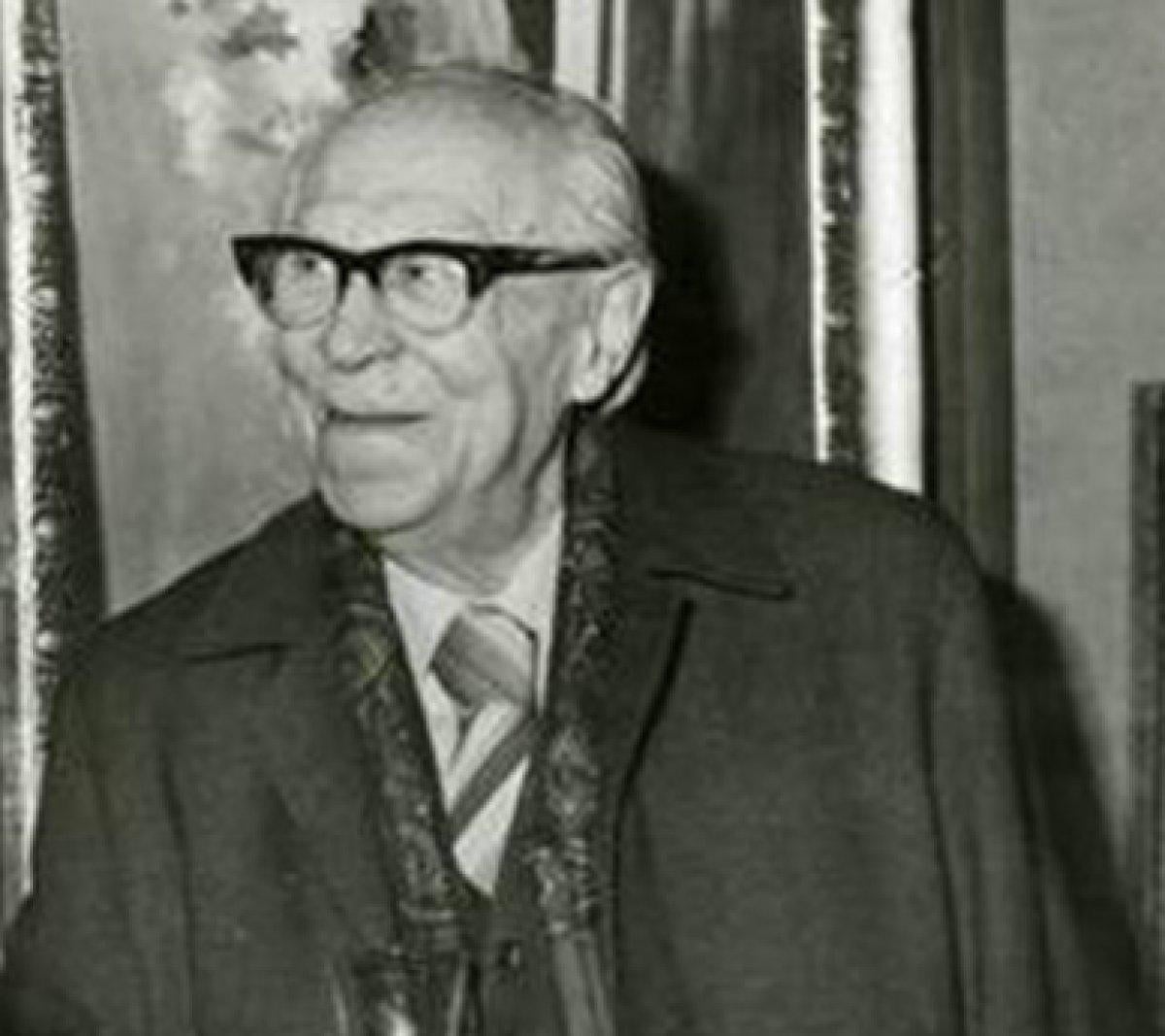 Gerçekte erkek olan ama kadın ismiyle bilinen yazar ve şairler