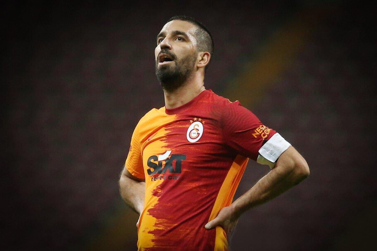 Arda Turan, teknik direktör olmaya hazırlanıyor 