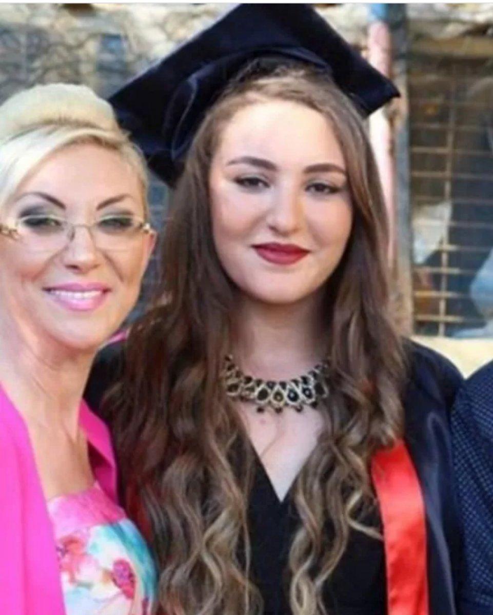 Şarkıcı Güllü'nün kızı