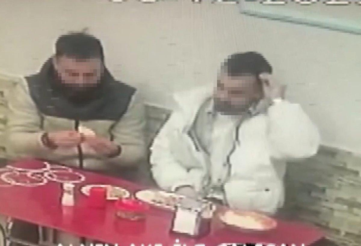 Elazığ'da para ödememek için saçını koparıp yemeğe attı