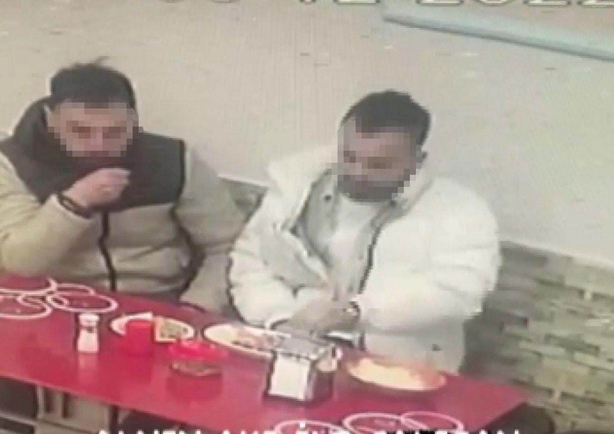 Elazığ'da para ödememek için saçını koparıp yemeğe attı