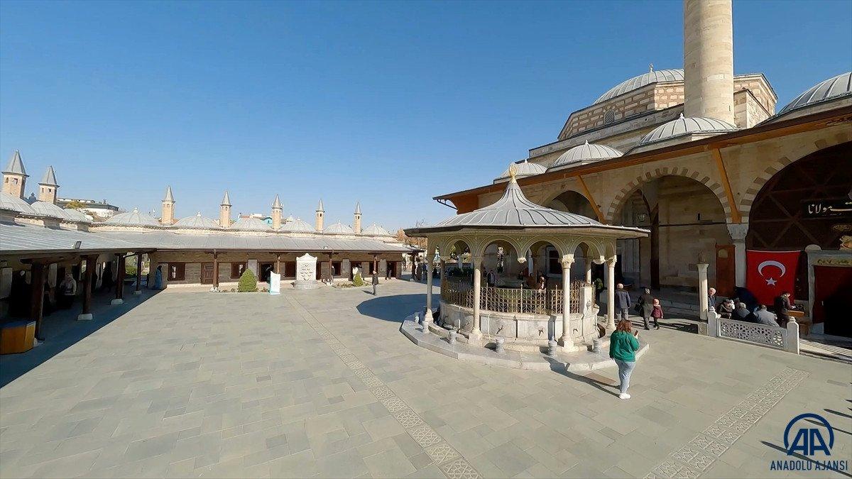 Mevlana Müzesi FPV drone'la görüntülendi