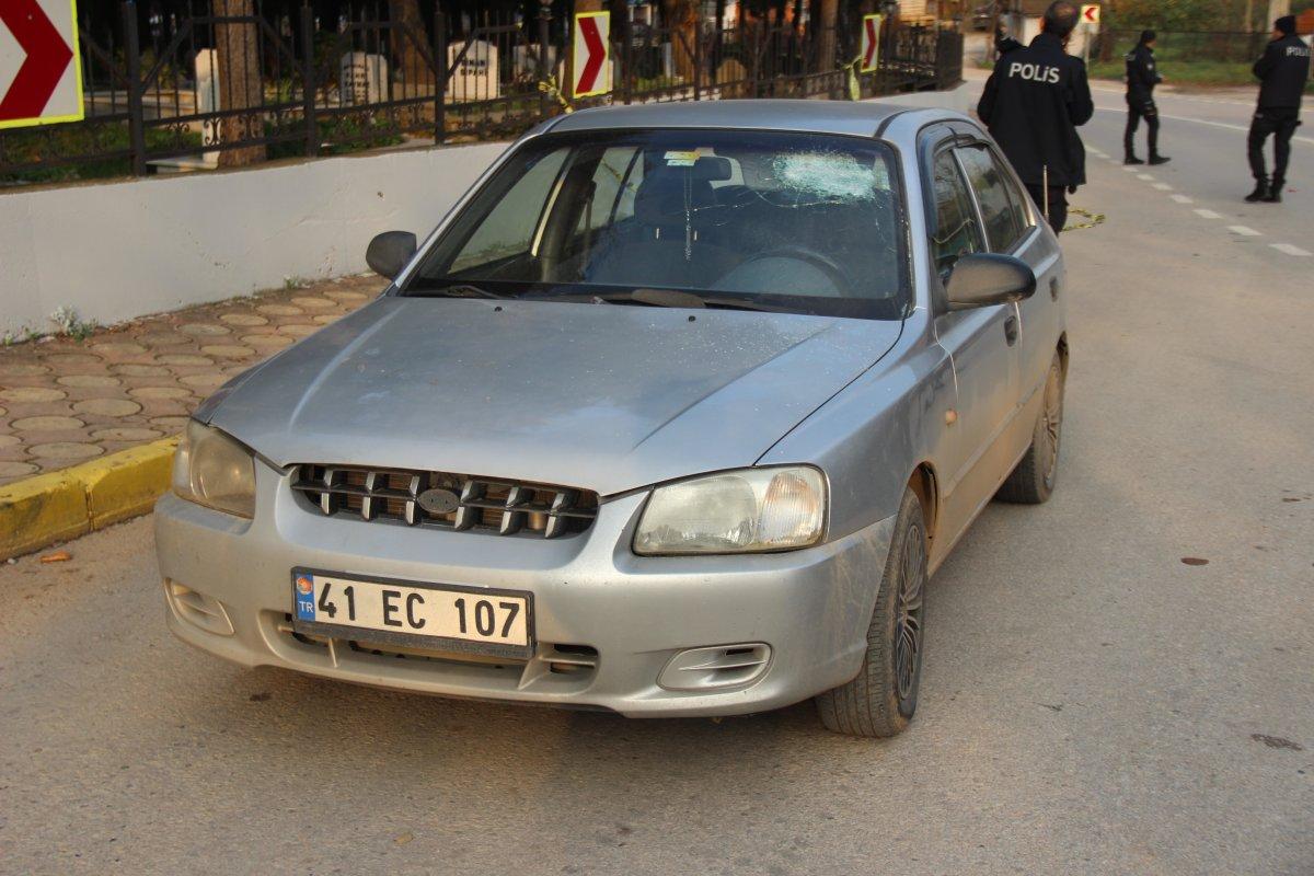 Kocaeli'de husumetlilerin tartışması olaylı bitti: 3 yaralı