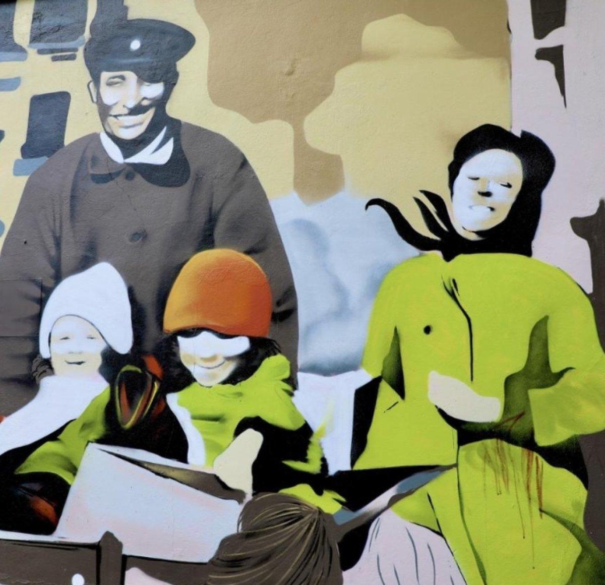 Adana'da Yeşilçam'ın sahneleri ve ünlüleri duvarları süsledi