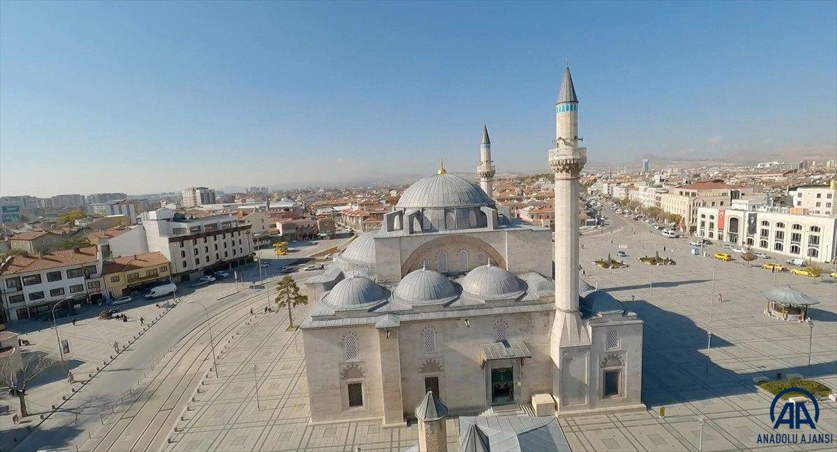 Mevlana Müzesi FPV drone'la görüntülendi