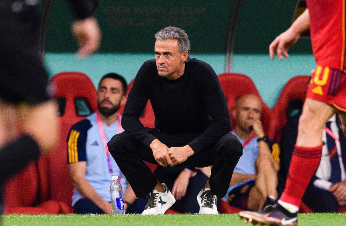 İspanya, Luis Enrique'yi gönderdi