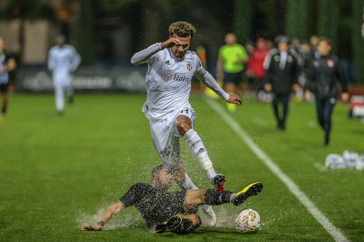 Beşiktaş hazırlık karşılaşmasında Charleroi'yi 2-1 yendi