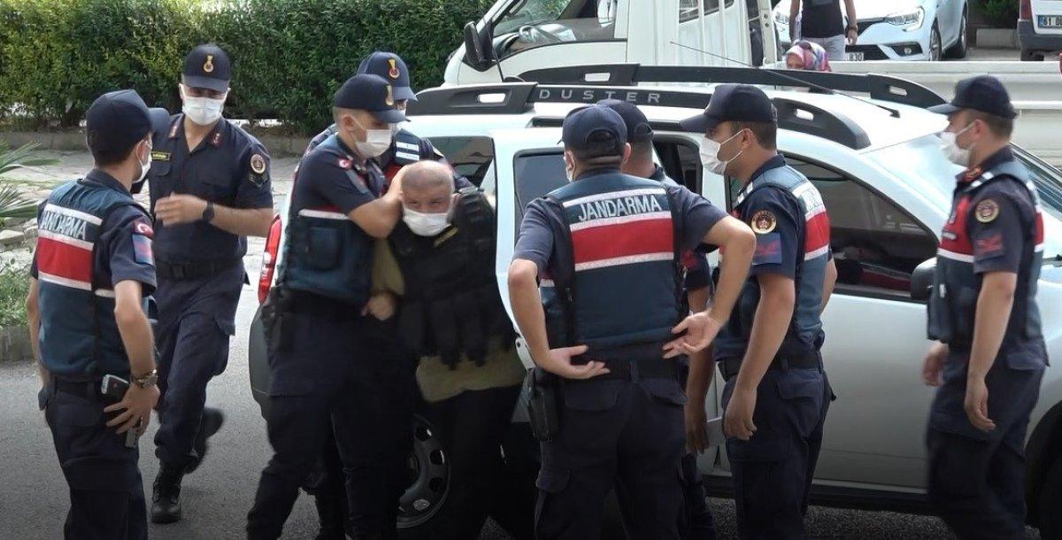 Trabzon'da 3 kızını öldüren katilin duruşması ertelendi