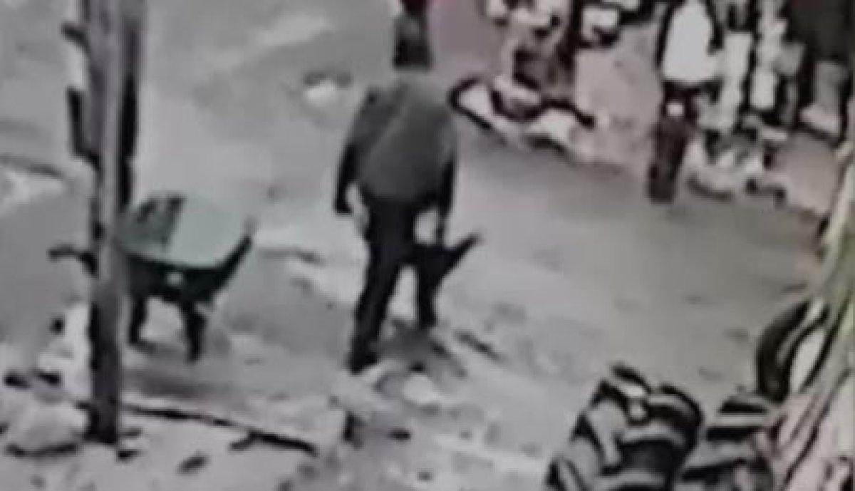 Kars'ta el arabası hırsızlığı kamerada