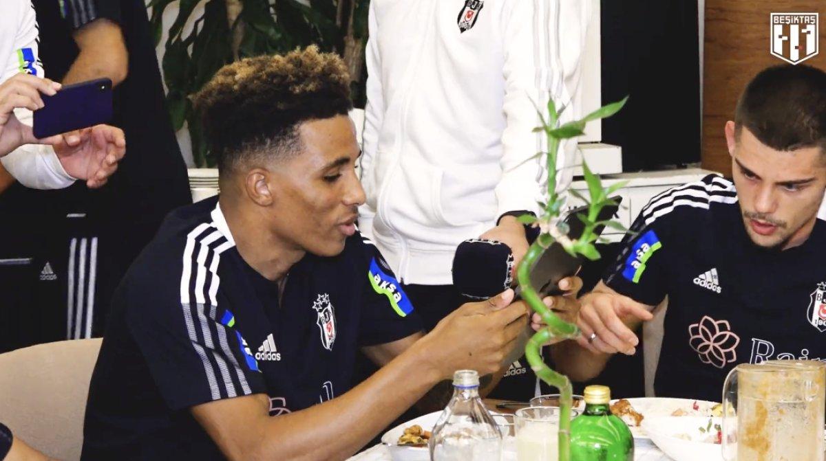 Beşiktaş'tan Saiss'e tebrik 