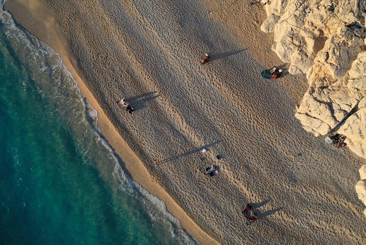 Kaputaş Plajı'nda sessizlik hakim olmaya başladı