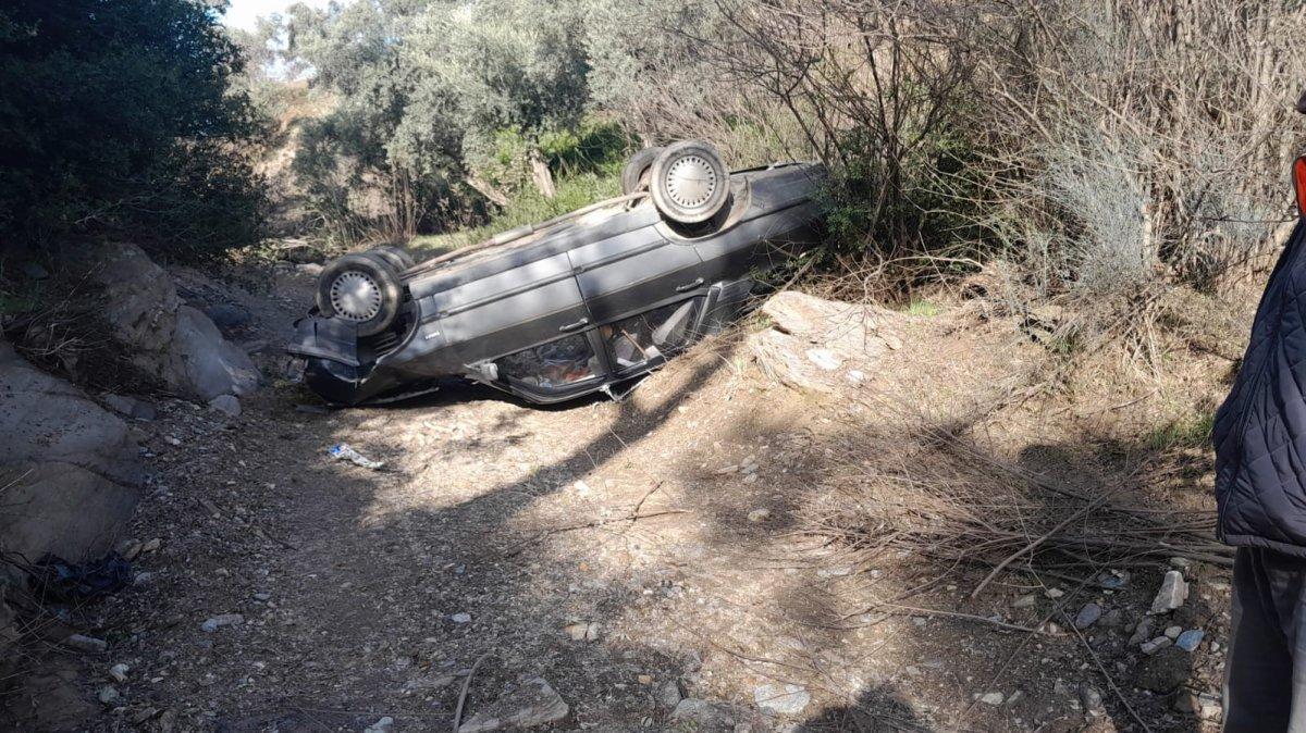 Aydın'da kontrolden çıkan araç metrelerce yüksekten yuvarlandı