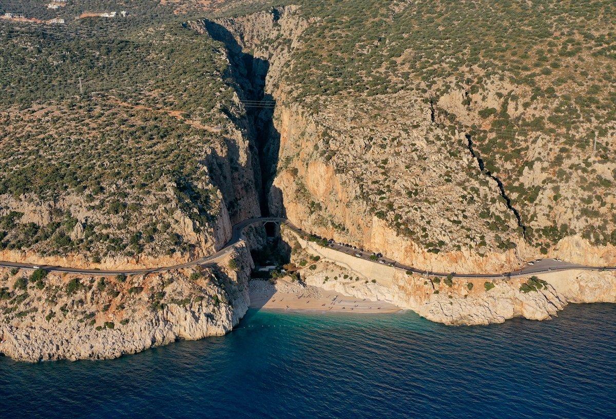 Kaputaş Plajı'nda sessizlik hakim olmaya başladı