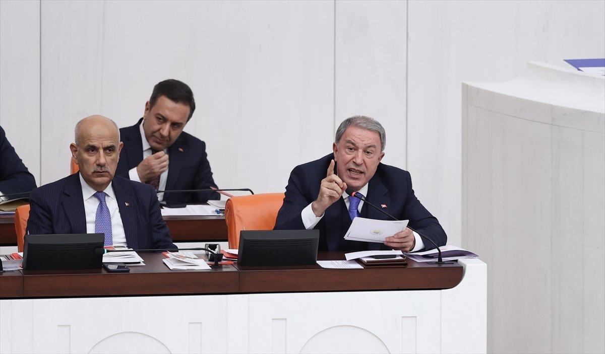 Hulusi Akar:  Türk ve Kürt kardeştir, aksini söyleyen kalleştir