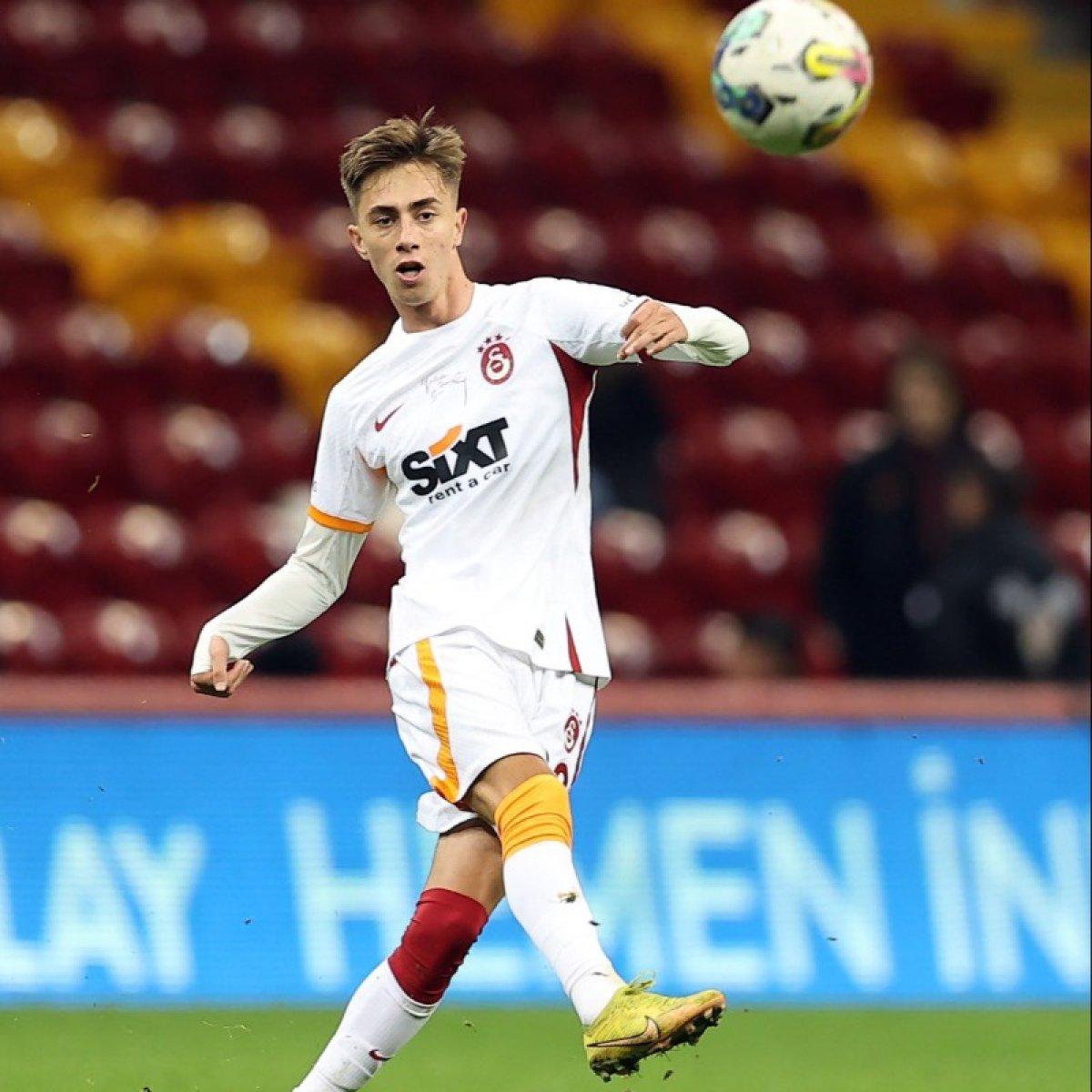 Özgür Baran Aksaka, Bulgaristan Milli Takımı'ndan davet aldı