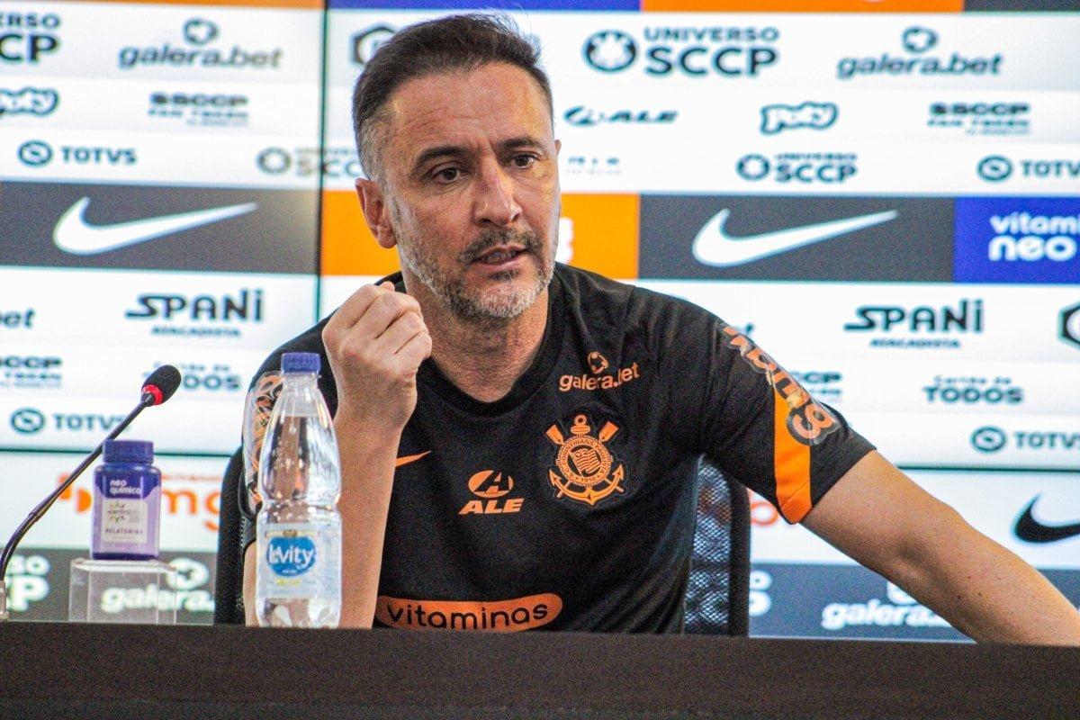 Flamengo'dan Vitor Pereira açıklaması