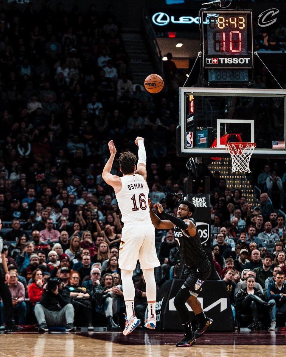 Cedi Osman'ın 17 sayısı galibiyete yetmedi