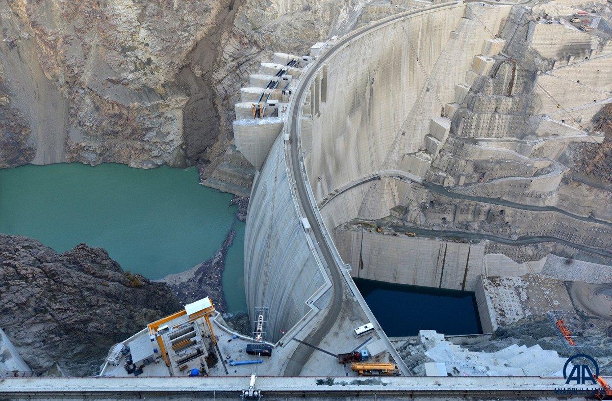 Yusufeli Barajı'nda su seviyesi 45 metre oldu